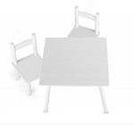 La Table en Bois avec deux chaises blanche